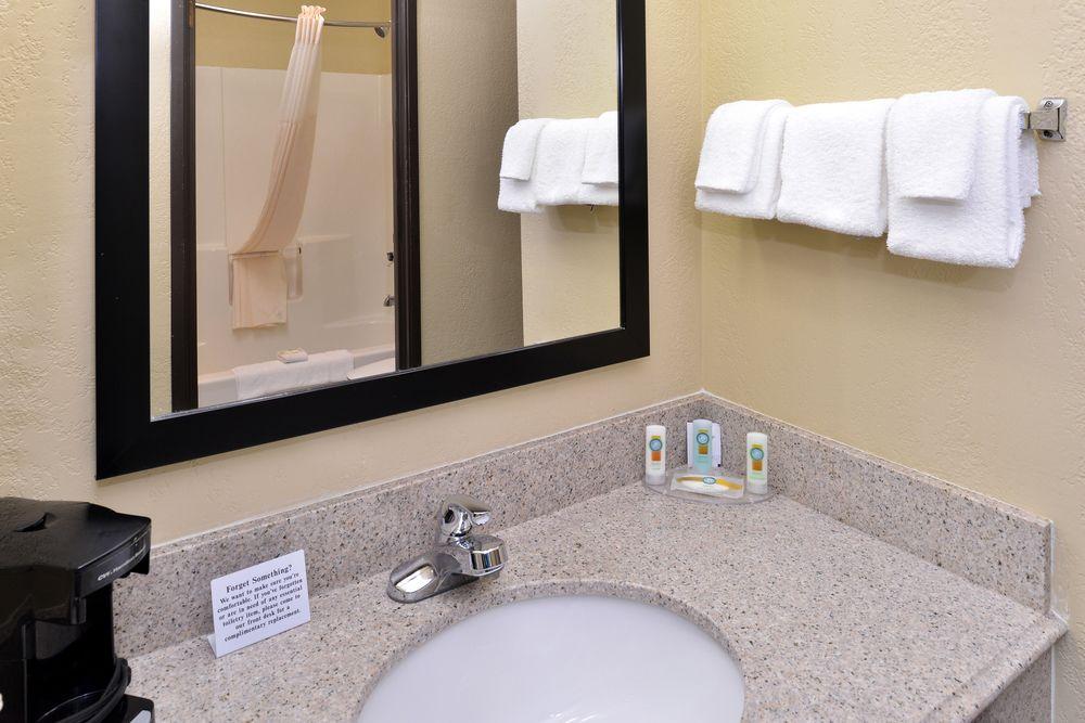 Quality Inn Murray University Area Exterior photo